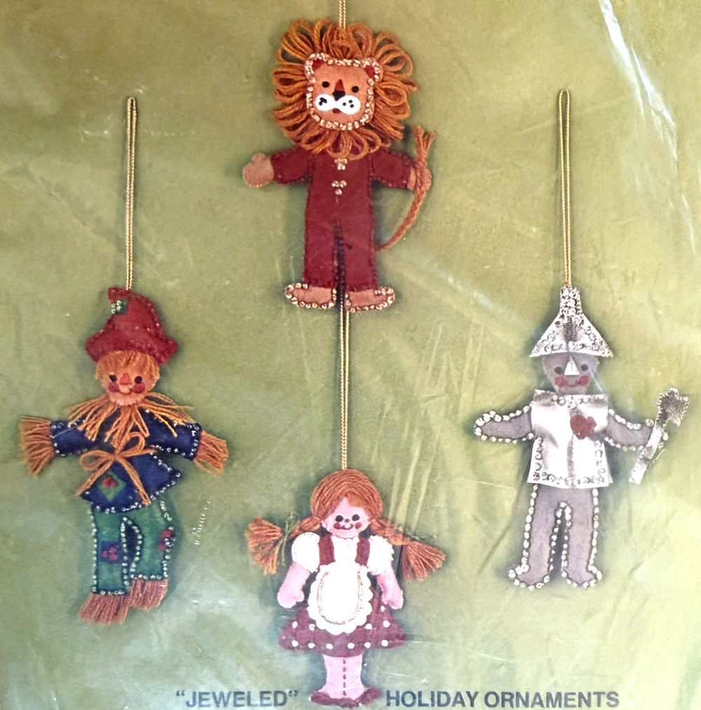 Bucilla Wizard of Oz Felt Ornament Kit 2113 Dorothy & Friends Vintage NIP Sealed
